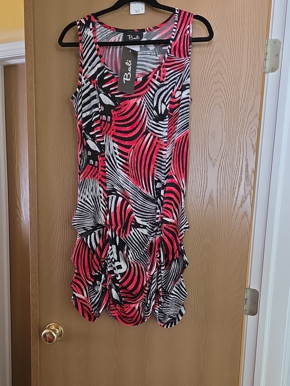 Bali NWT Red, Black & White A-Line Rushes Patterned Tank Style Dress, Size 10